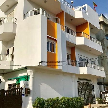 Dodoo Lodge Cotonou Luaran gambar