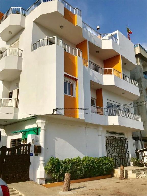 Dodoo Lodge Cotonou Luaran gambar