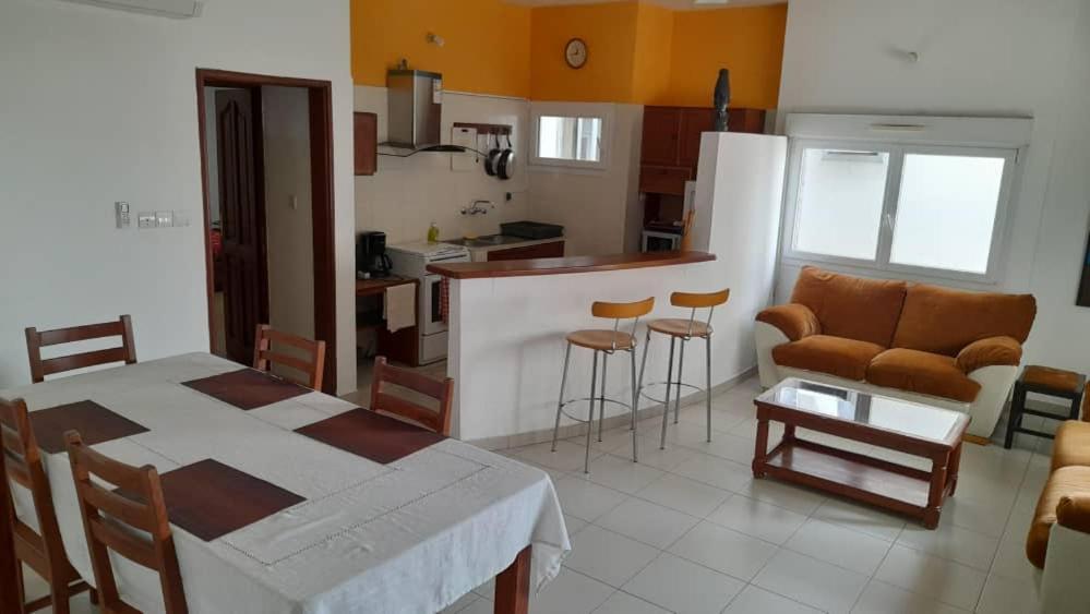 Dodoo Lodge Cotonou Luaran gambar