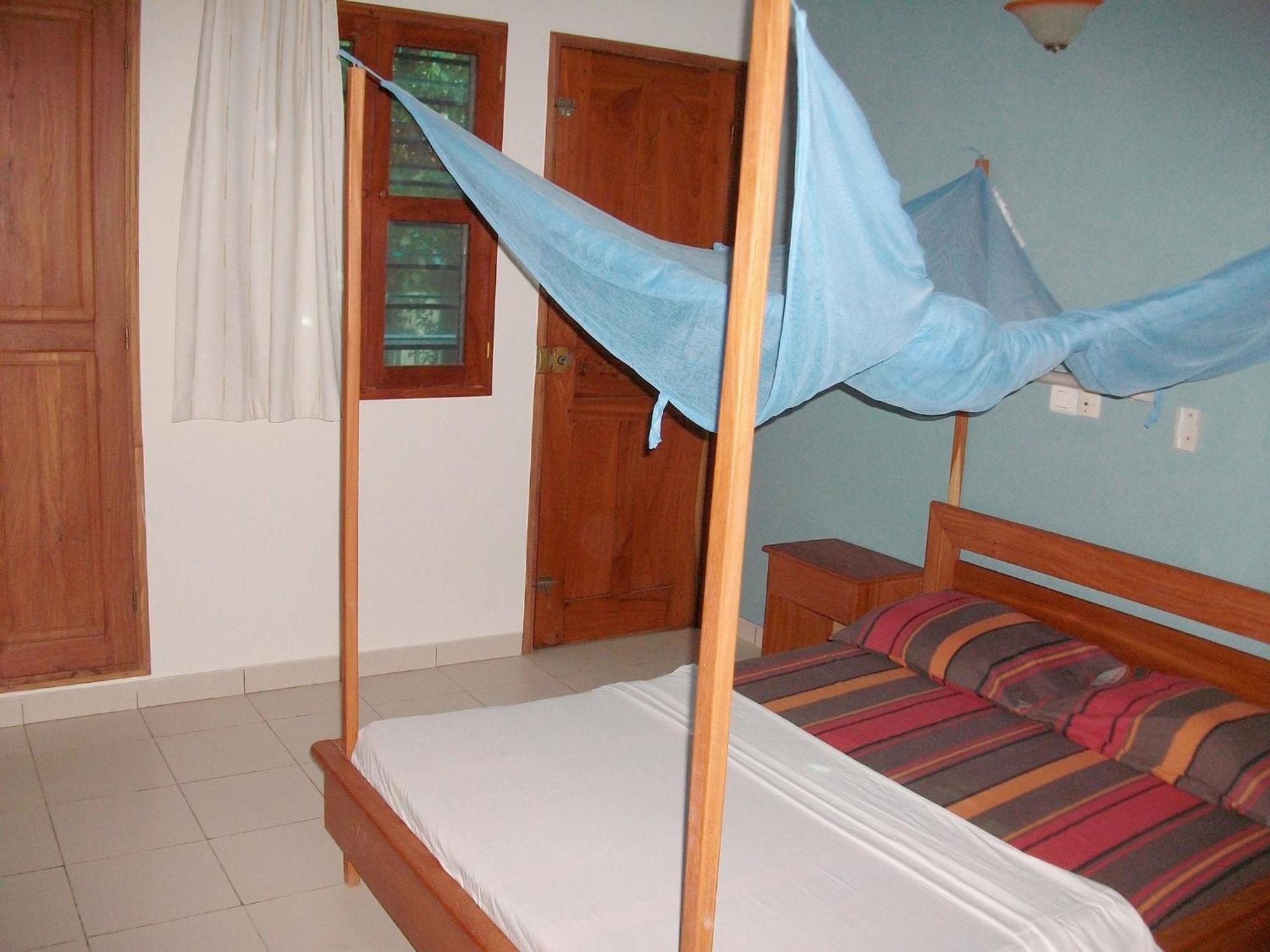 Dodoo Lodge Cotonou Luaran gambar