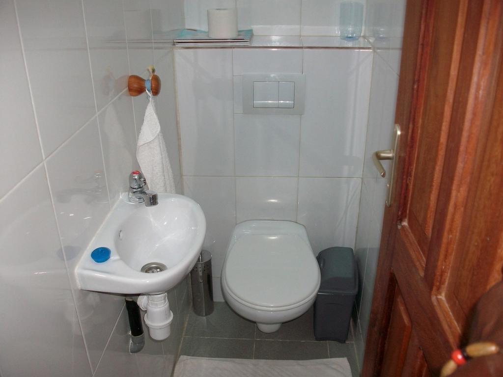Dodoo Lodge Cotonou Luaran gambar