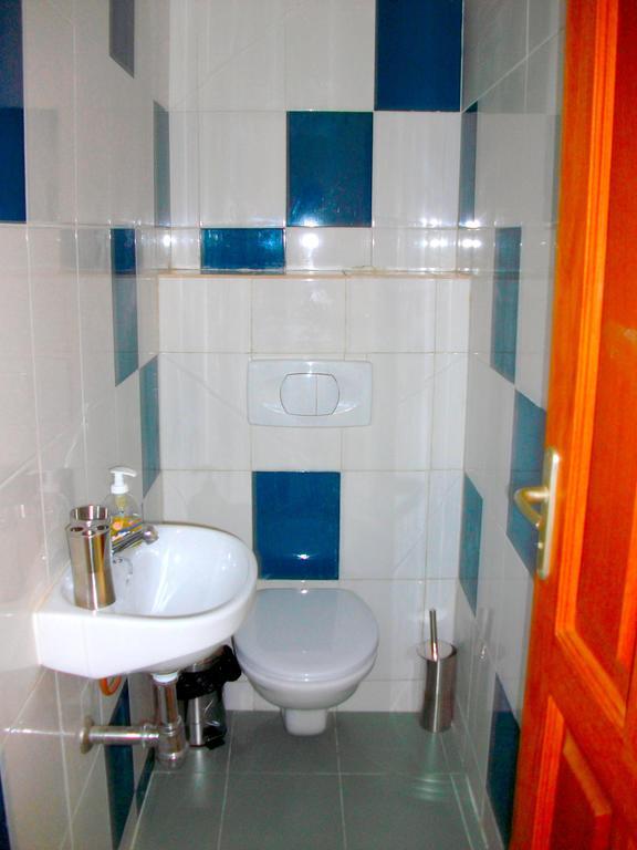 Dodoo Lodge Cotonou Luaran gambar